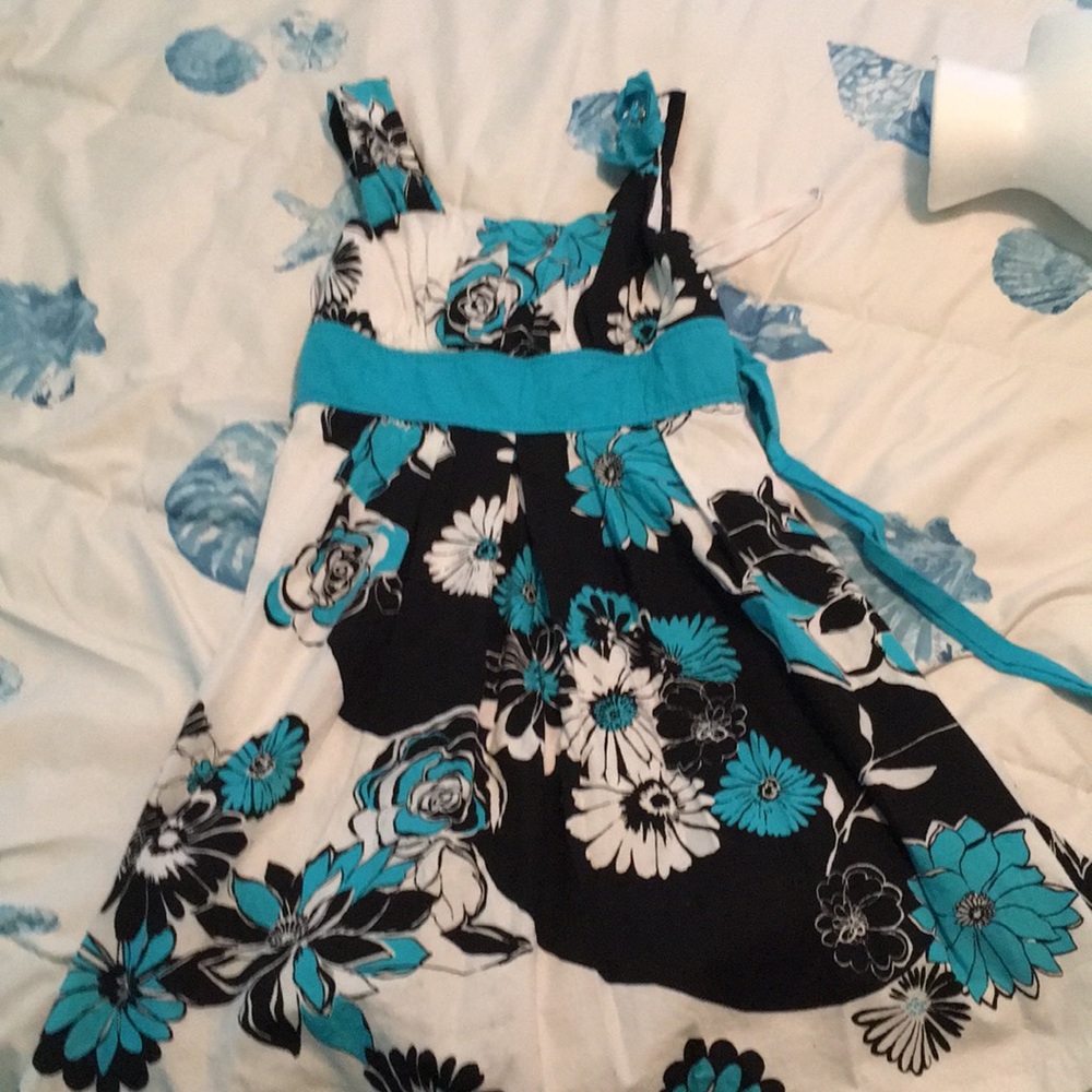 Girls flower dress